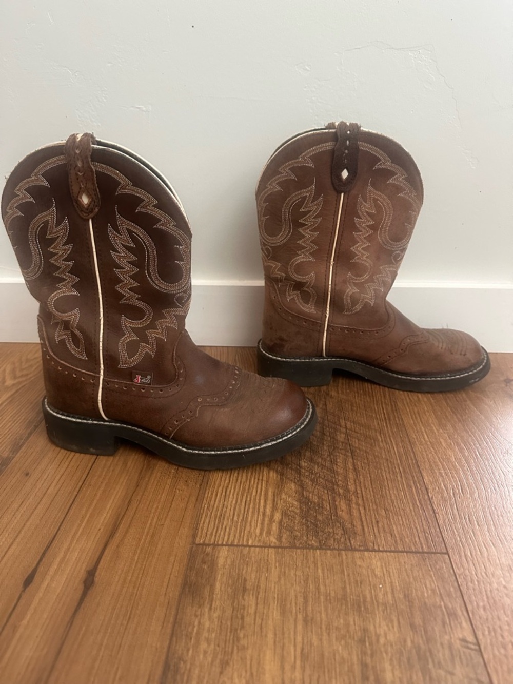 Justin Boots Brown Western Ankle Booties
